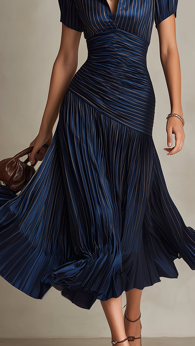 Adriana - Robe Midi Satinée à Rayures Rétro