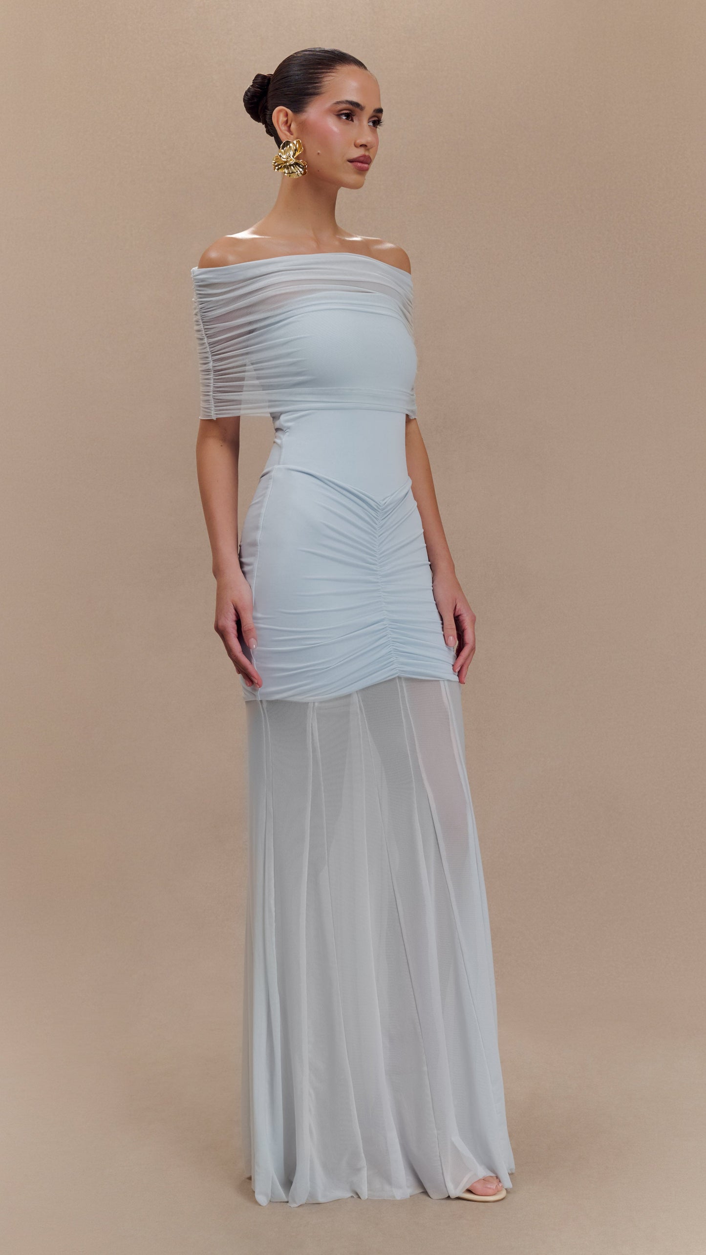 MAISON AVELORE CASPIAN — Robe Longue Épaules Dénudées (Bleu Pâle)