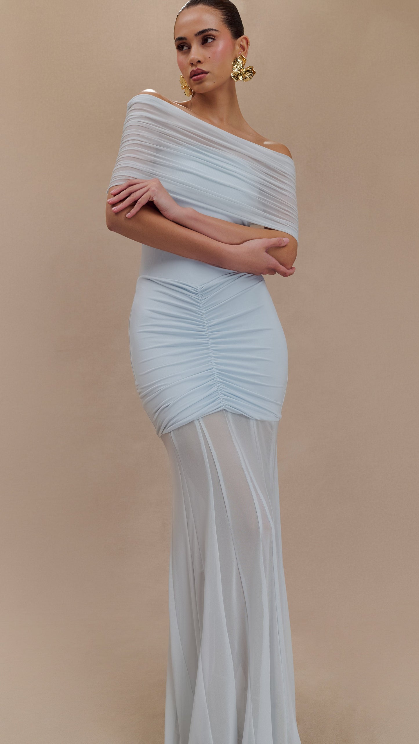 MAISON AVELORE CASPIAN — Robe Longue Épaules Dénudées (Bleu Pâle)