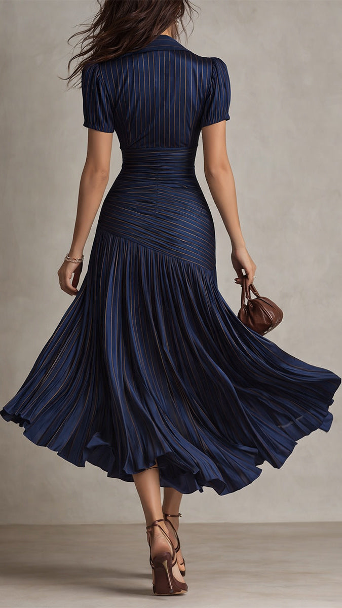 Adriana - Robe Midi Satinée à Rayures Rétro