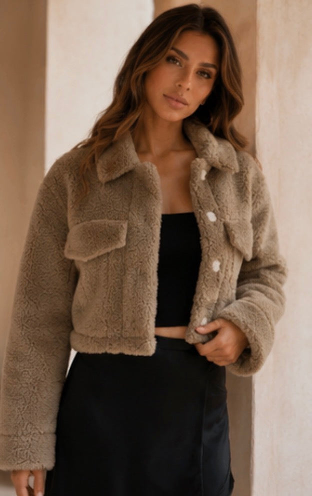 MAISON AVELORE ZIA — Court Fur Jacket