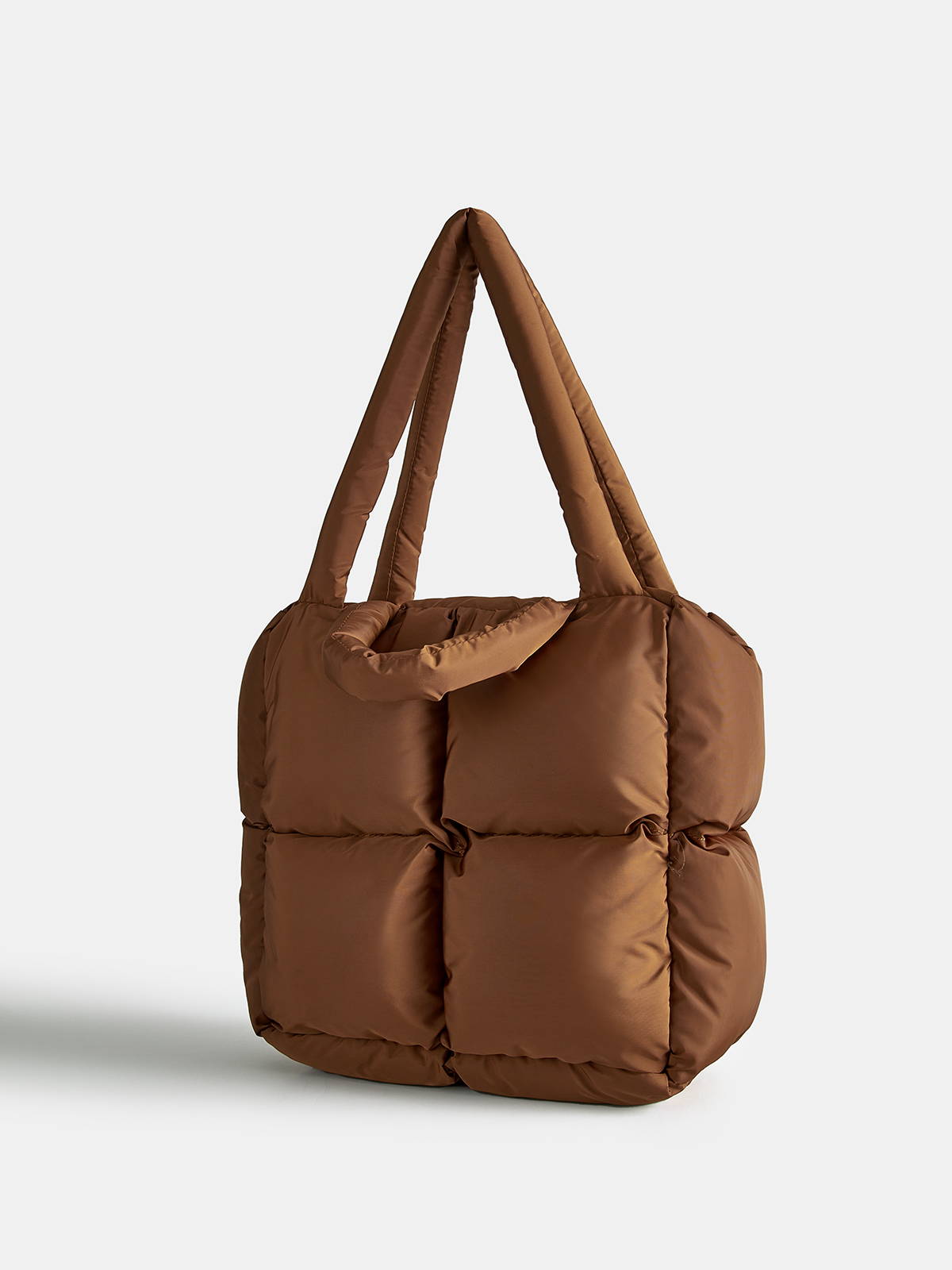 MAISON AVELORE CLOUD PUFFER CABAS — Cacao
