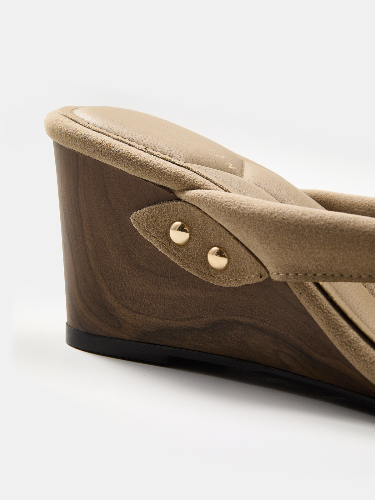 MAISON AVELORE APRICOT WEDGE — Sandales