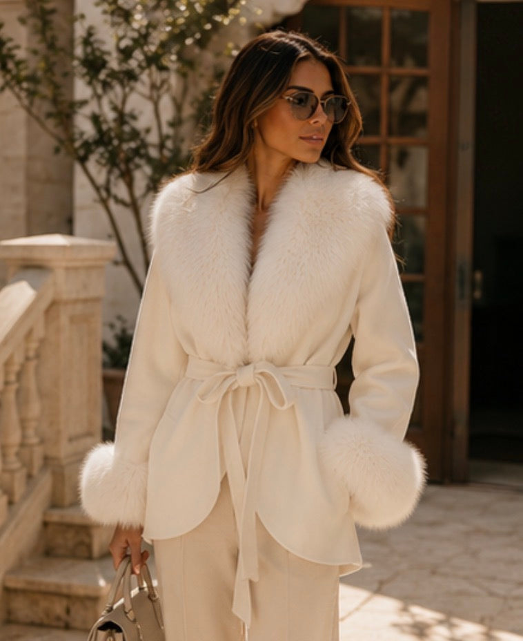 MAISON AVELORE KALA — Faux Manteau en Fourrure