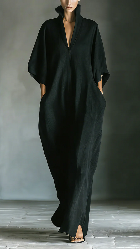 Alessandra • Robe longue noire oversize minimaliste à manches kimono
