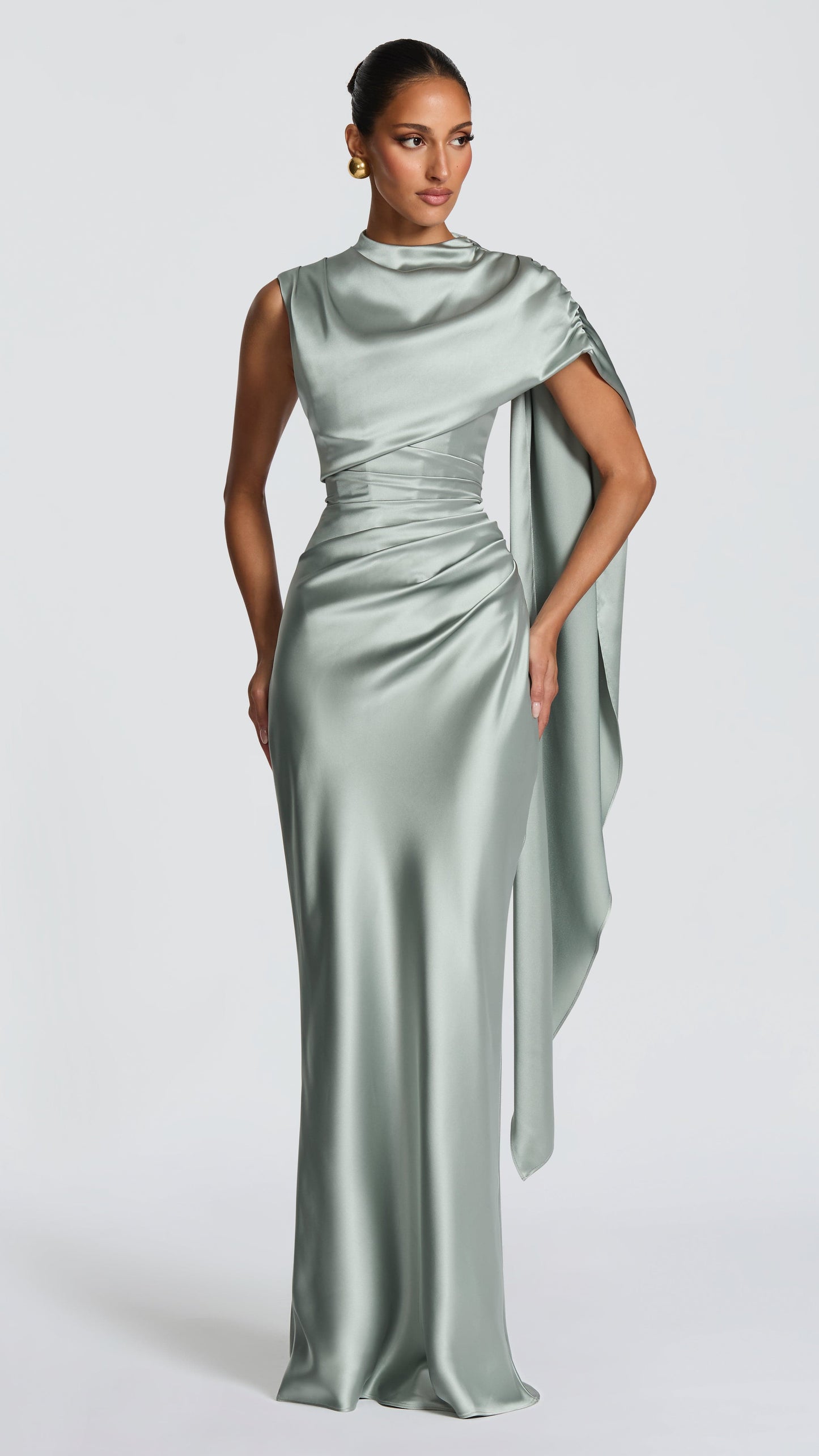 MAISON AVELORE AVENDRA — Robe Longue en Satin Drapé (Sauge)
