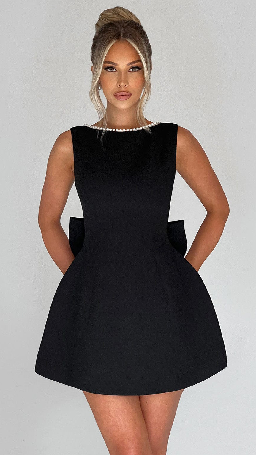 MAISON AVELORE CARRIE ICON — Mini Robe Nœud Perle (Noir)