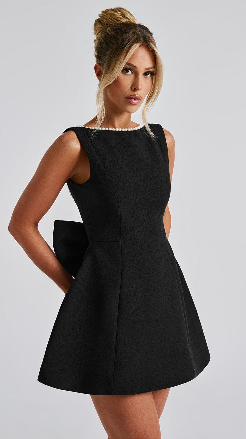 MAISON AVELORE CARRIE ICON — Mini Robe Nœud Perle (Noir)