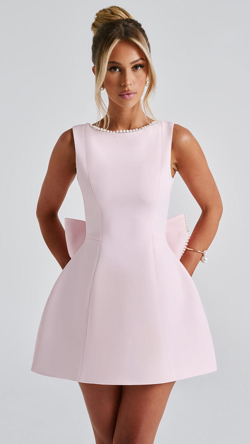 MAISON AVELORE ROSÉ ICON — Rose Poudré Mini Robe Nœud