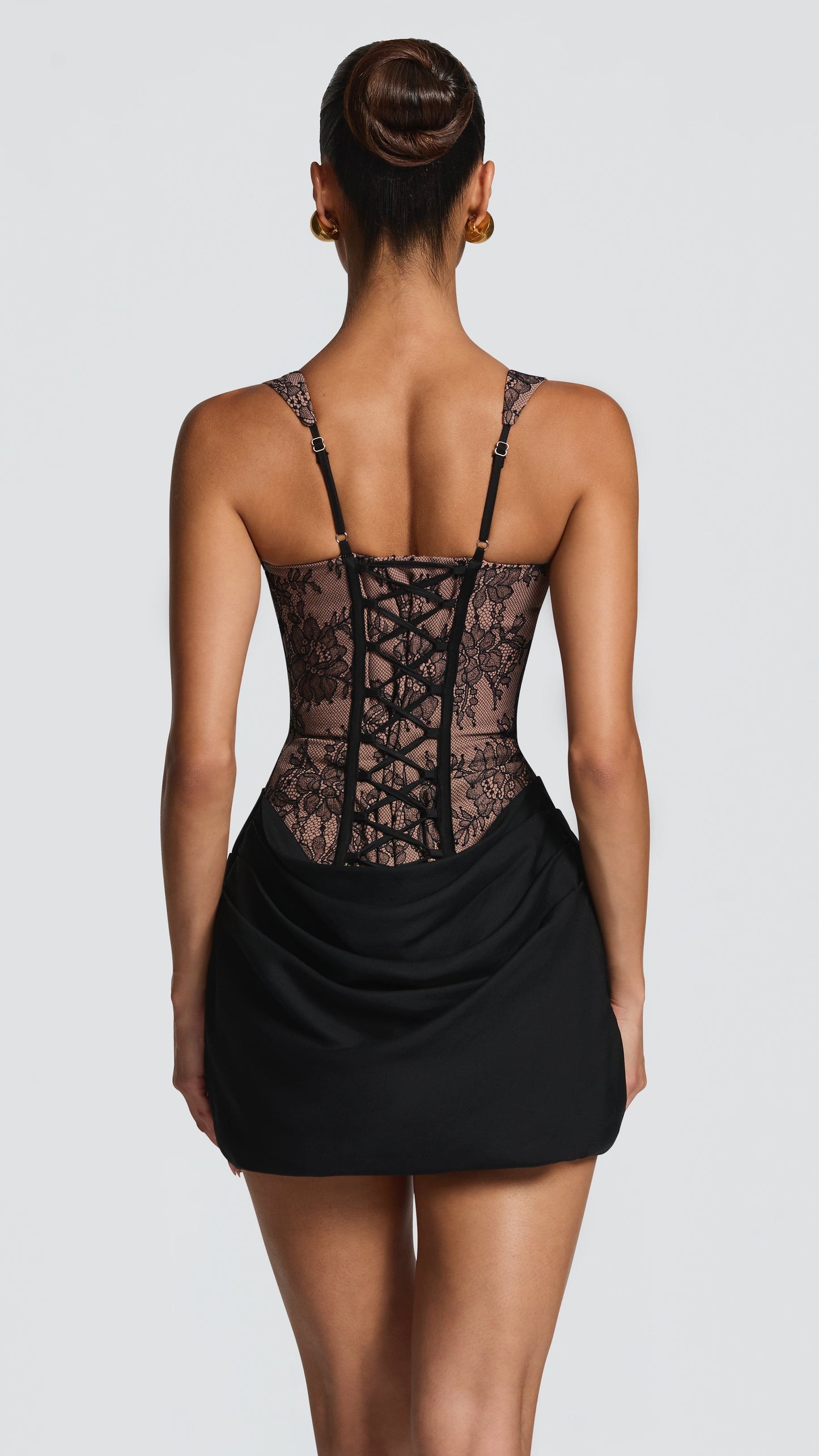 MAISON AVELORE NOIR LACE ICON — Noir Mini Robe Corset en Dentelle
