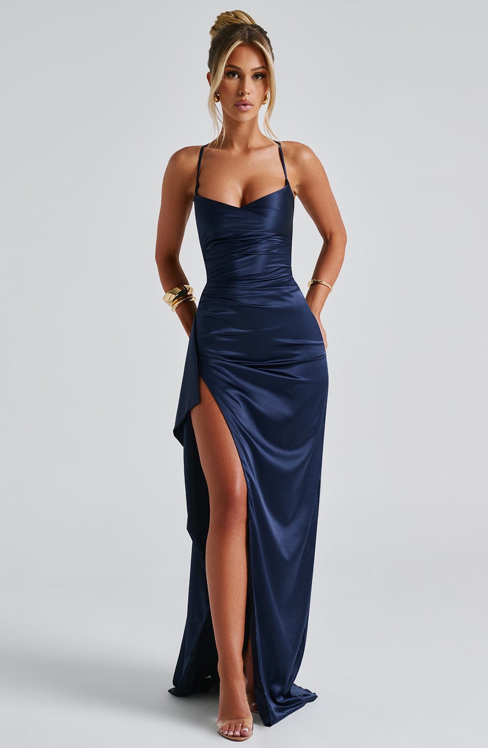 MAISON AVELORE HELEN ICON — Robe Longue en Satin Drapé (Bleu Marine)