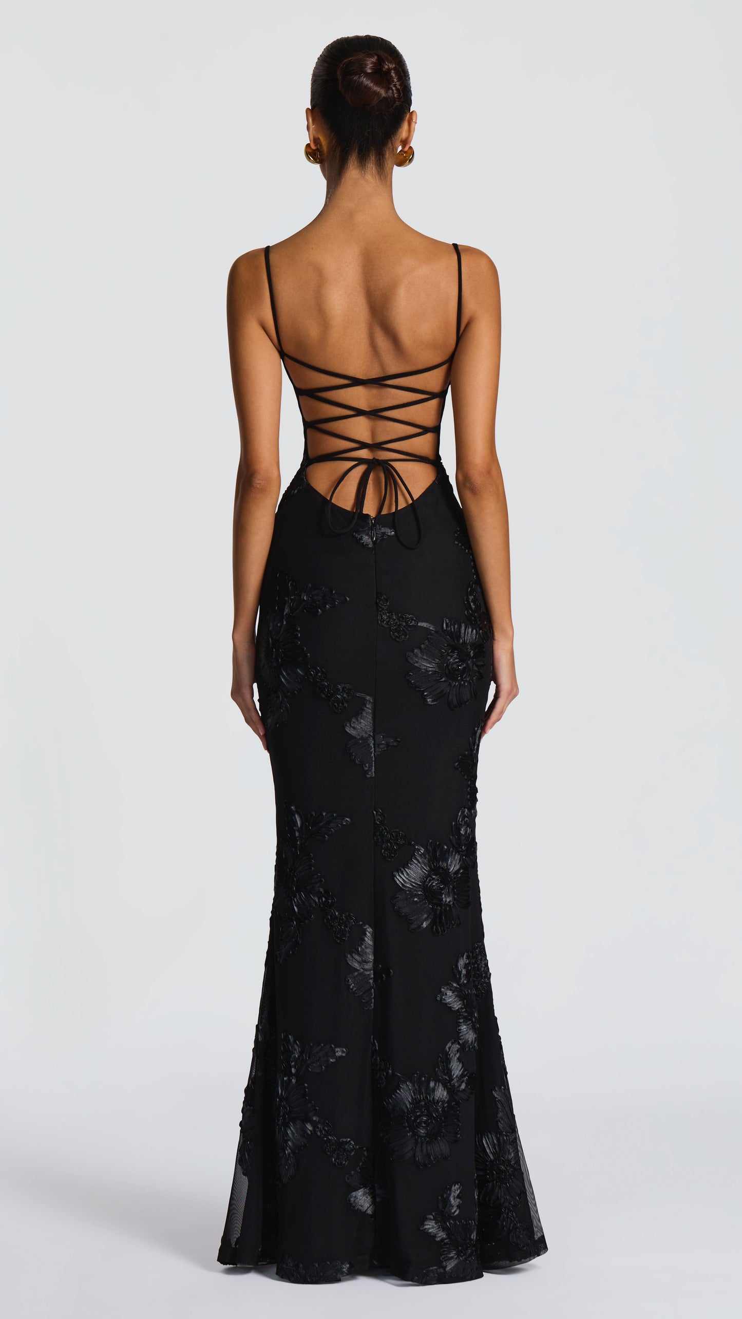 MAISON AVELORE NEFERTITI ICON — Robe Longue Appliqué Florale (Noir)